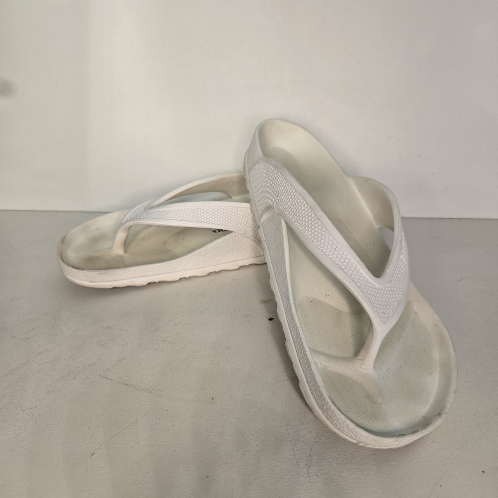 Birkenstock Womens Honolulu Eva Flip Flops Sandals White Size‎ 41 US 10 Reg